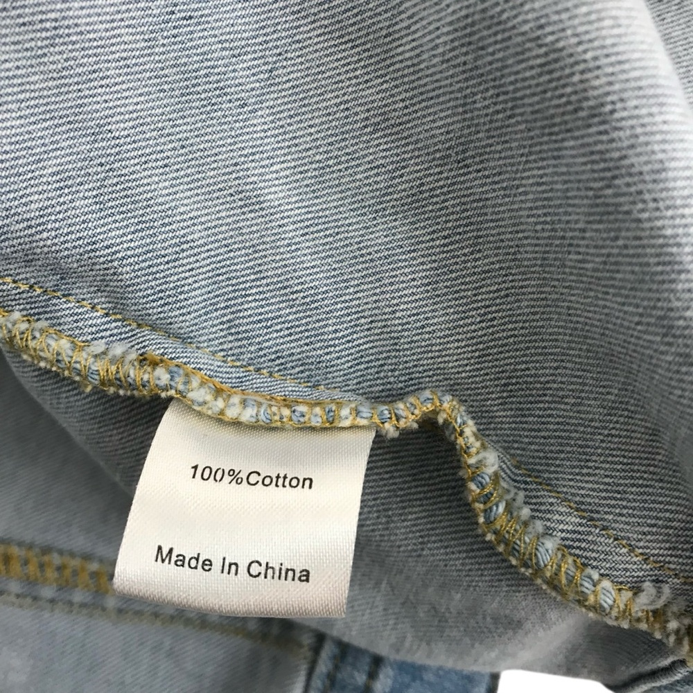 Tuckernuck Light Washed Front Button Puff Shoulde… - image 5